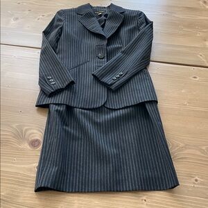 jacket & skirt striped suit